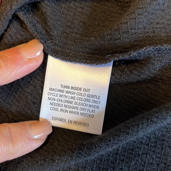 Style & Co Riveted Tank - Picture 8 of 9